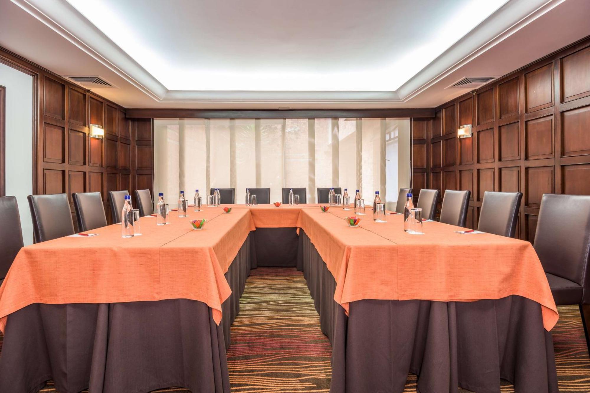 Nh Collection Bogota Andino Royal Hotel Екстериор снимка Meeting room